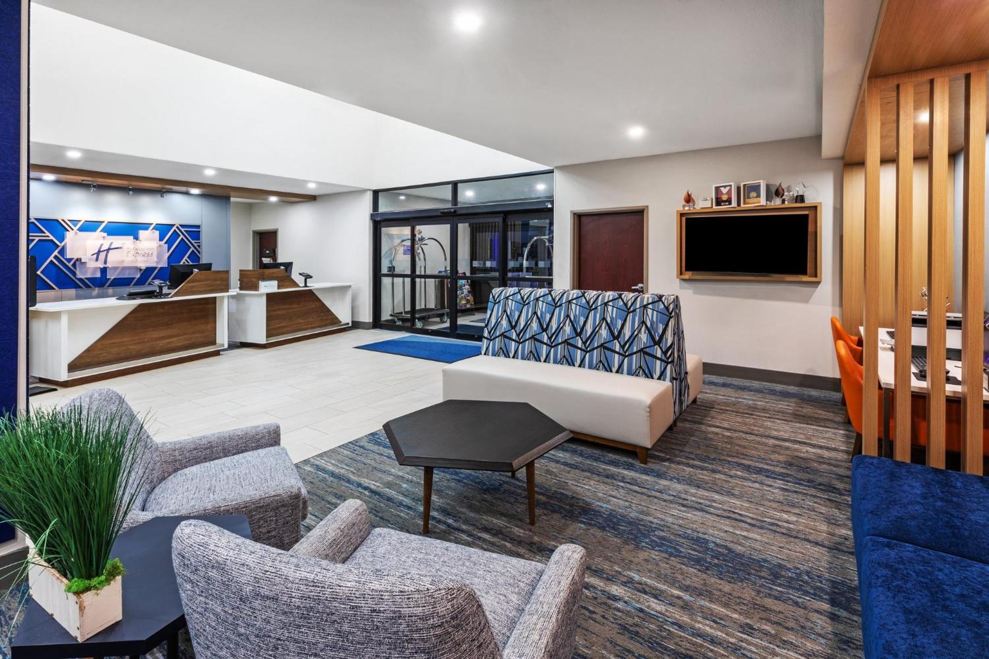 Holiday Inn Express Hotel & Suites Henderson - Traffic Star By Ihg Exterior photo